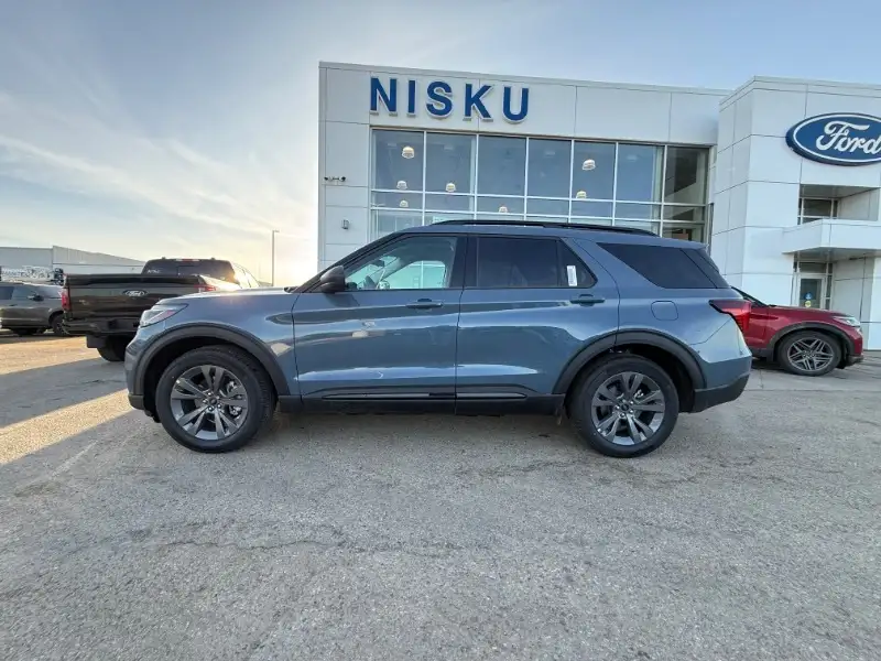 2026 Ford Explorer Active, šedá, 100 km, dovoz Kanada — foto 4 z 12