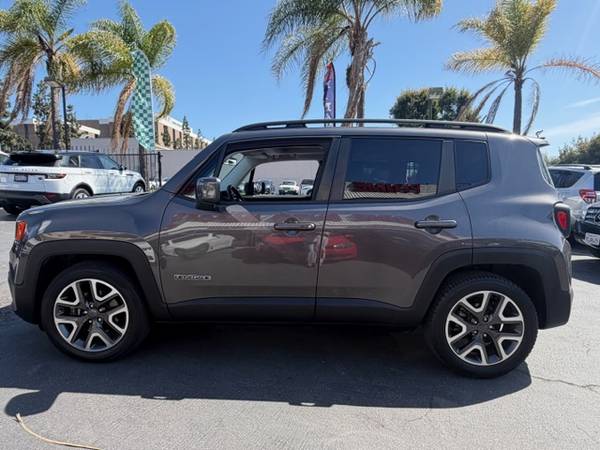 2016 Jeep, dovoz USA — foto 4 z 12