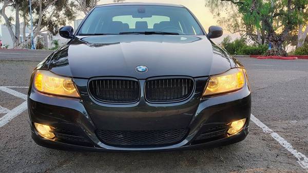 2011 BMW, dovoz USA — foto 2 z 12