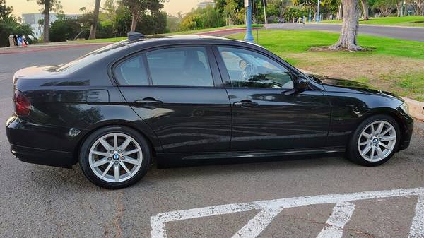 2011 BMW, dovoz USA — foto 8 z 12