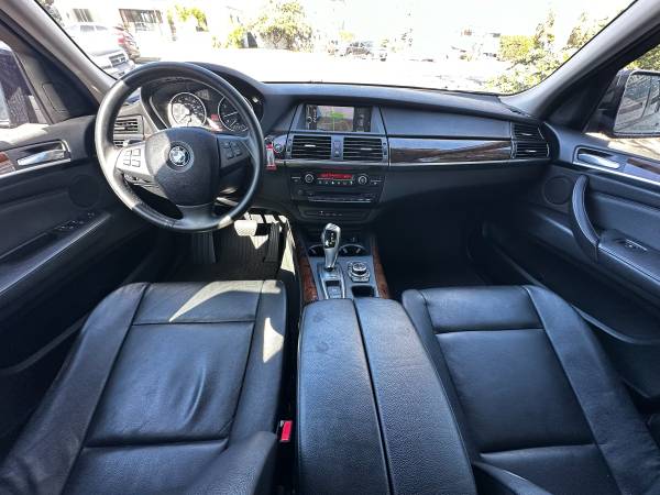 2011 BMW, dovoz USA — foto 7 z 12