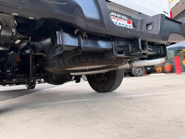 2017 Ford, dovoz USA — foto 9 z 12