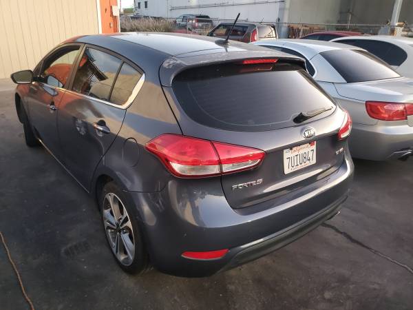 2016 Kia, dovoz USA — foto 4 z 12