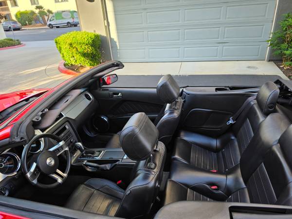 2014 Ford, dovoz USA — foto 3 z 12