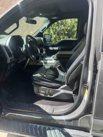 2018 Ford, dovoz USA — foto 3 z 3
