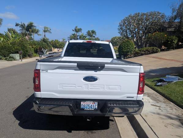 2021 Ford, dovoz USA — foto 3 z 11