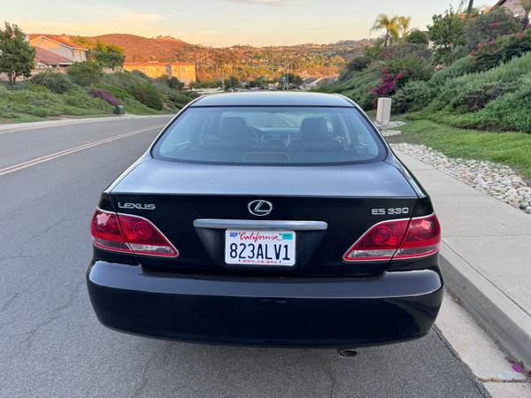 2006 Lexus, dovoz USA — foto 2 z 12