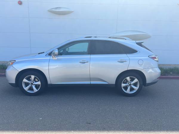 2011 Lexus, dovoz USA — foto 3 z 11