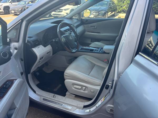 2011 Lexus, dovoz USA — foto 7 z 11