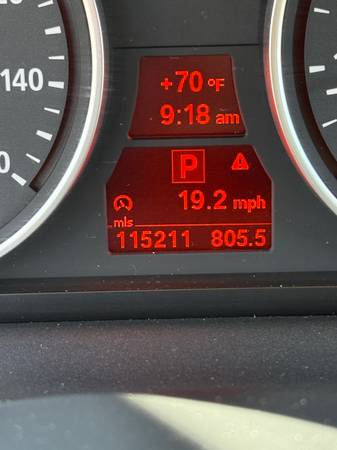 2011 BMW, dovoz USA — foto 8 z 11