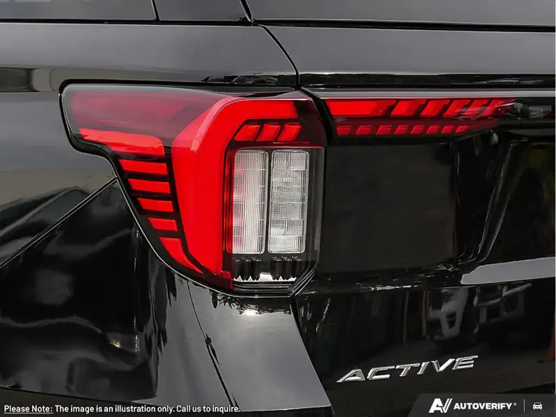 2026 Ford Explorer, 24 km, dovoz Kanada — foto 10 z 12