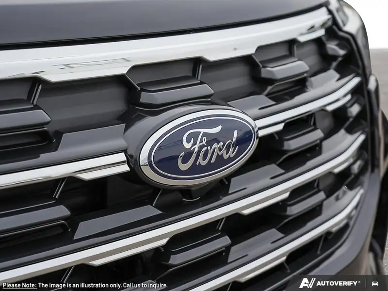 2026 Ford Explorer, 24 km, dovoz Kanada — foto 8 z 12