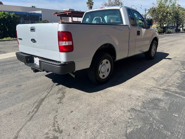 2008 Ford, dovoz USA — foto 5 z 11