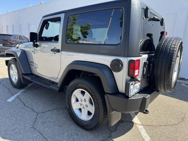 2018 Jeep, dovoz USA — foto 7 z 12