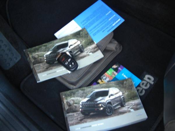 2018 Jeep, dovoz USA — foto 9 z 12