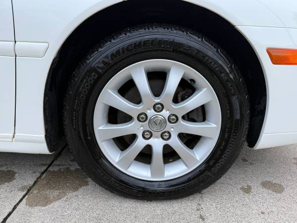 2004 Lexus, dovoz USA — foto 10 z 12