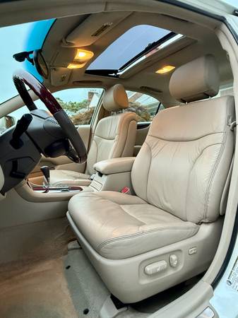 2004 Lexus, dovoz USA — foto 11 z 12