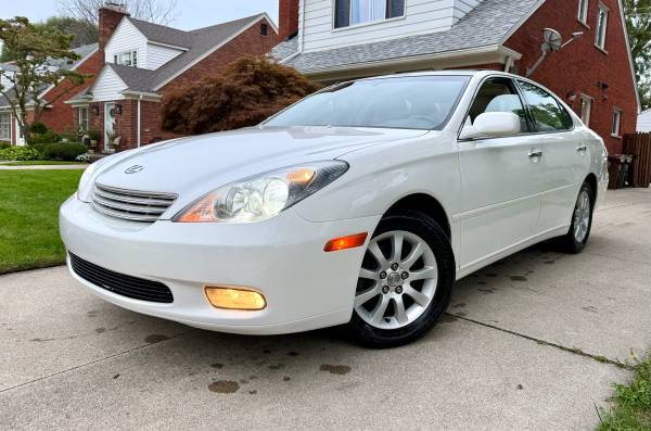 2004 Lexus, dovoz USA — foto 2 z 12