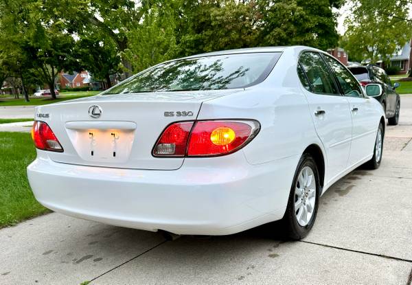 2004 Lexus, dovoz USA — foto 7 z 12