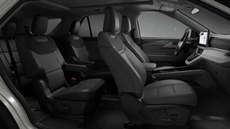 2026 Ford Explorer Active, bílá, 24 km, dovoz Kanada — foto 7 z 8