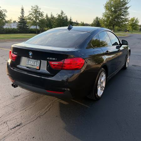 2016 BMW, dovoz USA — foto 6 z 12