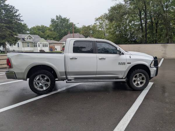 2013 Dodge, dovoz USA — foto 3 z 12