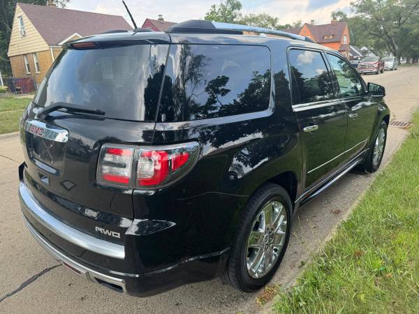 2016 GMC, dovoz USA — foto 5 z 10
