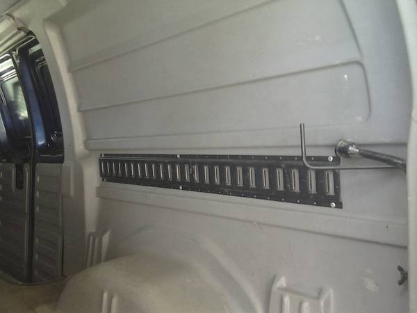 2013 Ford, dovoz USA — foto 12 z 12