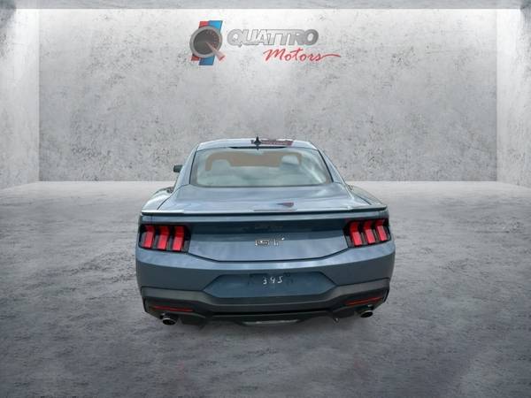 2025 Ford, dovoz USA — foto 4 z 10