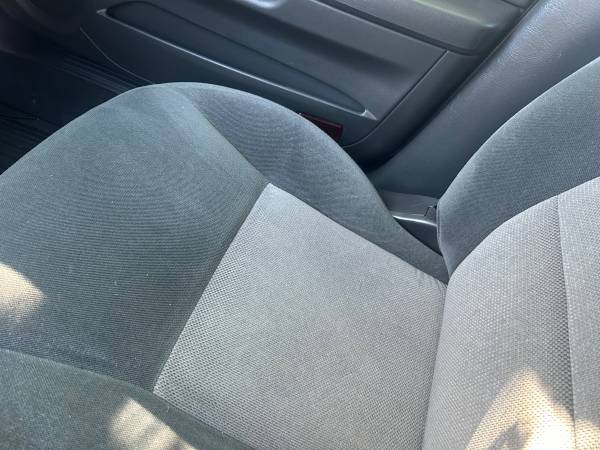 2004 Ford, dovoz USA — foto 4 z 12