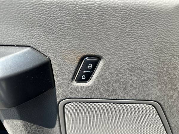 2017 Ford, černá, dovoz USA — foto 10 z 10
