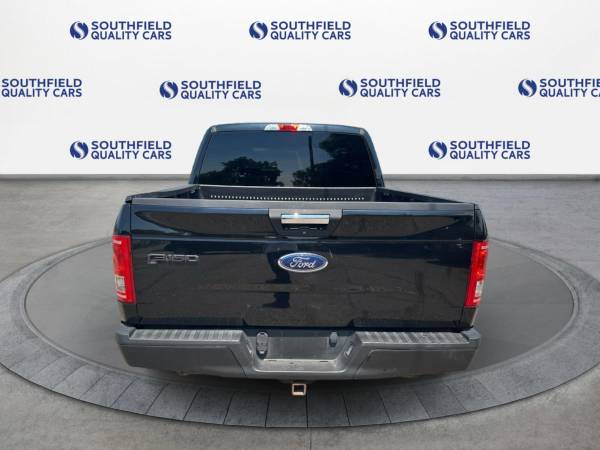 2017 Ford, černá, dovoz USA — foto 5 z 10