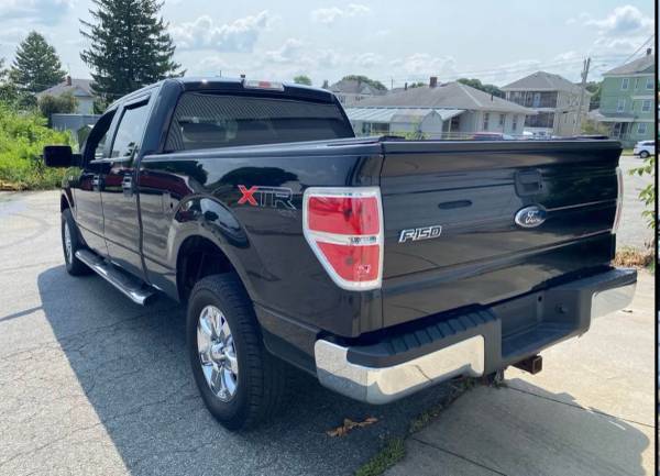 2011 Ford, dovoz USA — foto 3 z 6