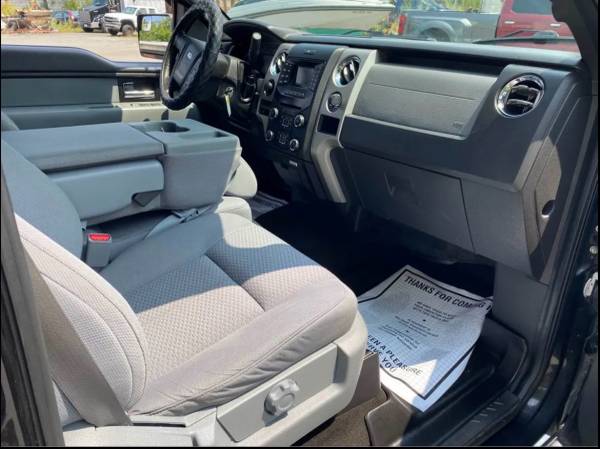 2011 Ford, dovoz USA — foto 5 z 6
