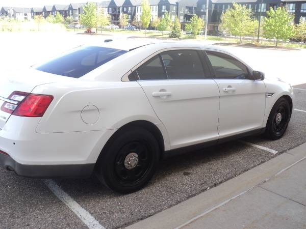 2016 Ford, dovoz USA — foto 4 z 12