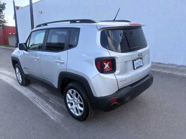 2017 Jeep, dovoz USA — foto 4 z 12