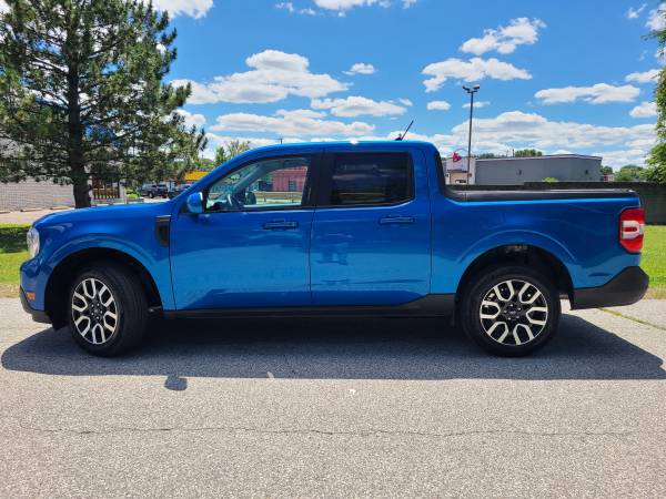 2022 Ford, dovoz USA — foto 2 z 12