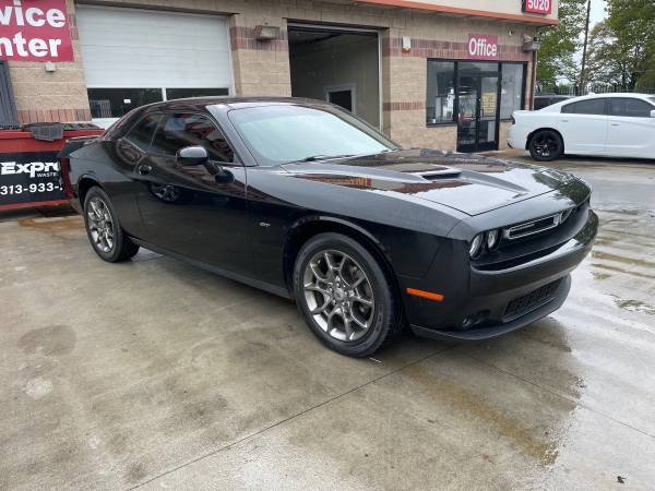 2017 Dodge, dovoz USA — foto 3 z 12