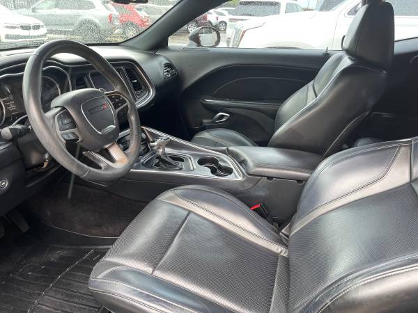 2017 Dodge, dovoz USA — foto 7 z 12