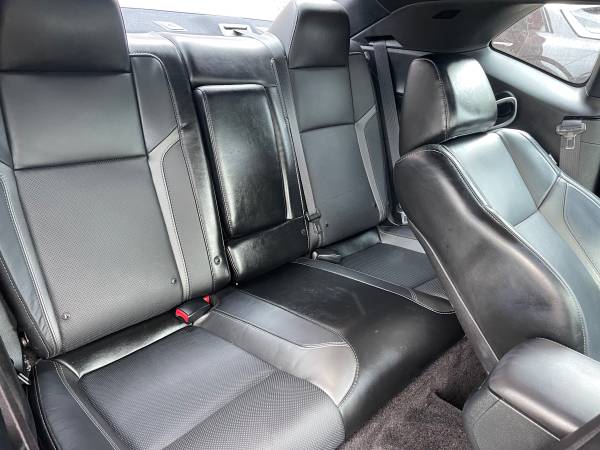 2017 Dodge, dovoz USA — foto 9 z 12
