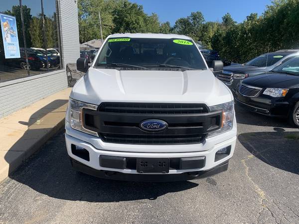 2018 Ford, dovoz USA — foto 2 z 12