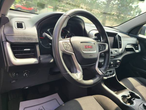 2024 GMC, dovoz USA — foto 9 z 12