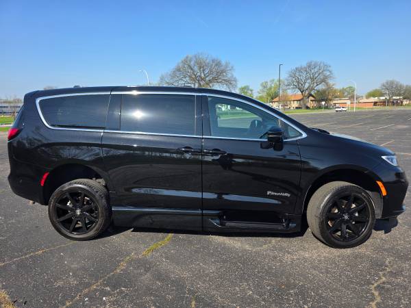 Chrysler, dovoz USA — foto 3 z 12