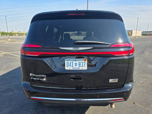 Chrysler, dovoz USA — foto 5 z 12