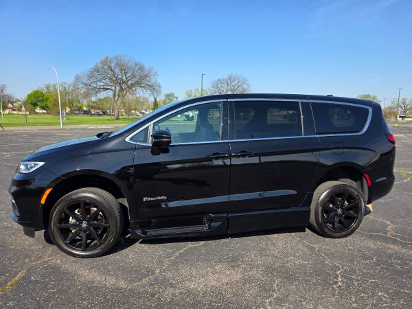 Chrysler, dovoz USA — foto 7 z 12