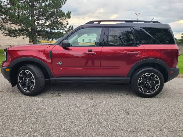 2025 Ford, dovoz USA — foto 2 z 12