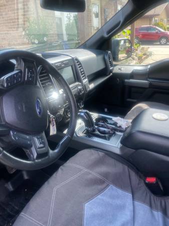 2016 Ford, dovoz USA — foto 2 z 2