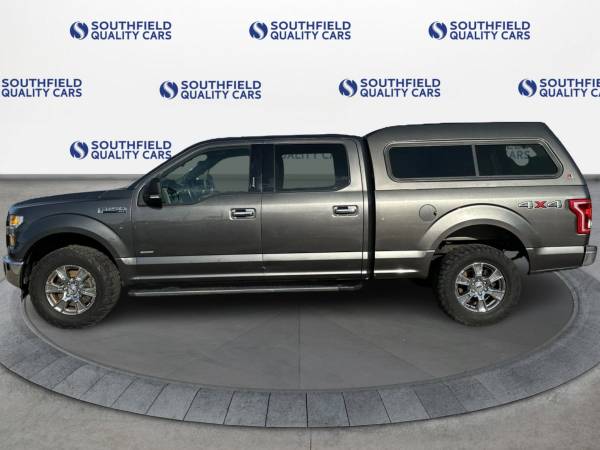 2017 Ford, dovoz USA — foto 3 z 9