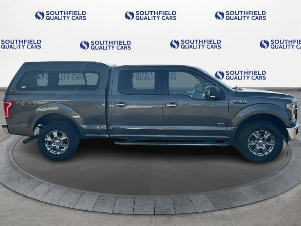 2017 Ford, dovoz USA — foto 7 z 9