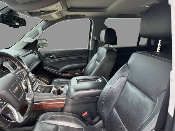 2020 GMC, červená, dovoz USA — foto 9 z 10